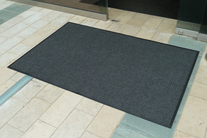 Grey Outdoor Dirt Trapper Mat