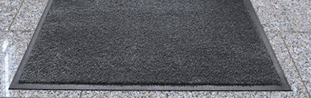 Rubber backed entrance barrier mat
